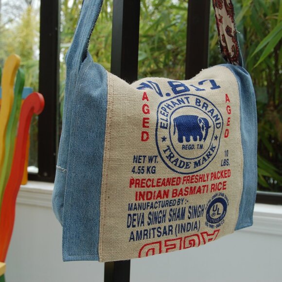 Upcycled rice bag, over the sholder oversize bag - Picture 3 of 3